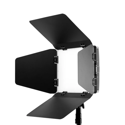 Aputure amaran Pano 120c Barn Doors
