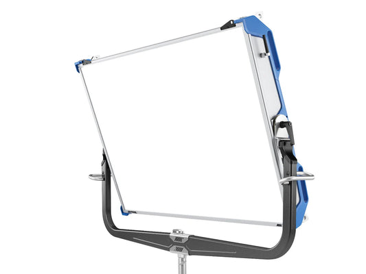 Arri SKYPANEL S360-C Full RGB+W LED Softlight Intensifier blue/silver Bare Ends