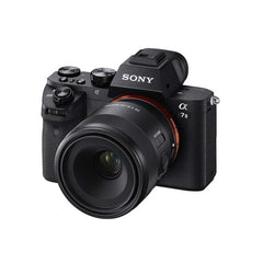 Sony FE 50mm f/2.8 Macro Lens